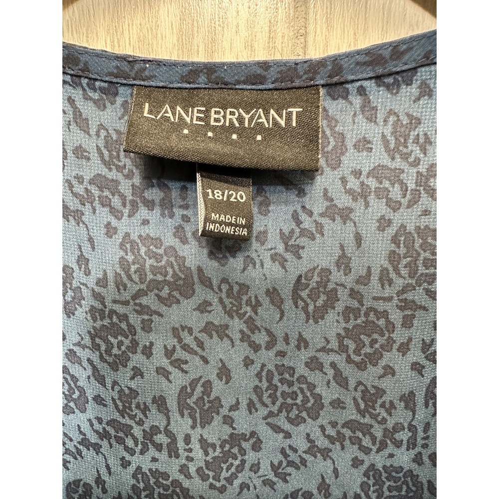 LANE BRYANT Women's (Size 18/20) Semi-Sheer Long Sleeve V-Neck Shirt *Stain* - Picture 2 of 6